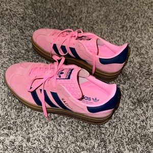adidas Gazelle Bold
Pink Glow (Women's)